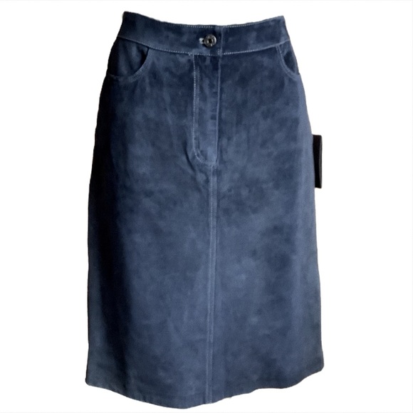 Danier Dresses & Skirts - DANIER Navy Washable Suede Skirt Size 14